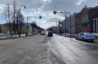 9-летний мальчик попал под колёса иномарки в Тверской области 9-летний мальчик попал под колёса иномарки в Тверской области