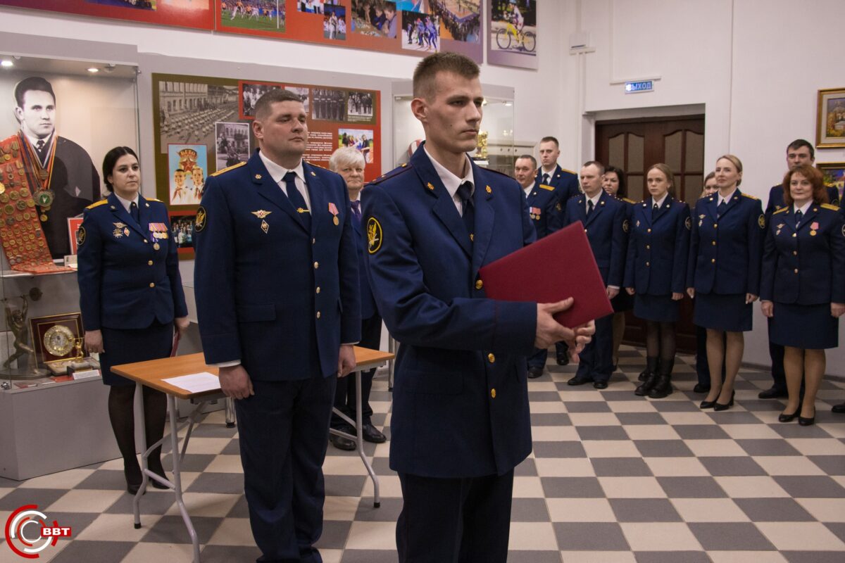 Сотрудников уголовно-исполнительной системы чествовали в Вышневолоцком музее