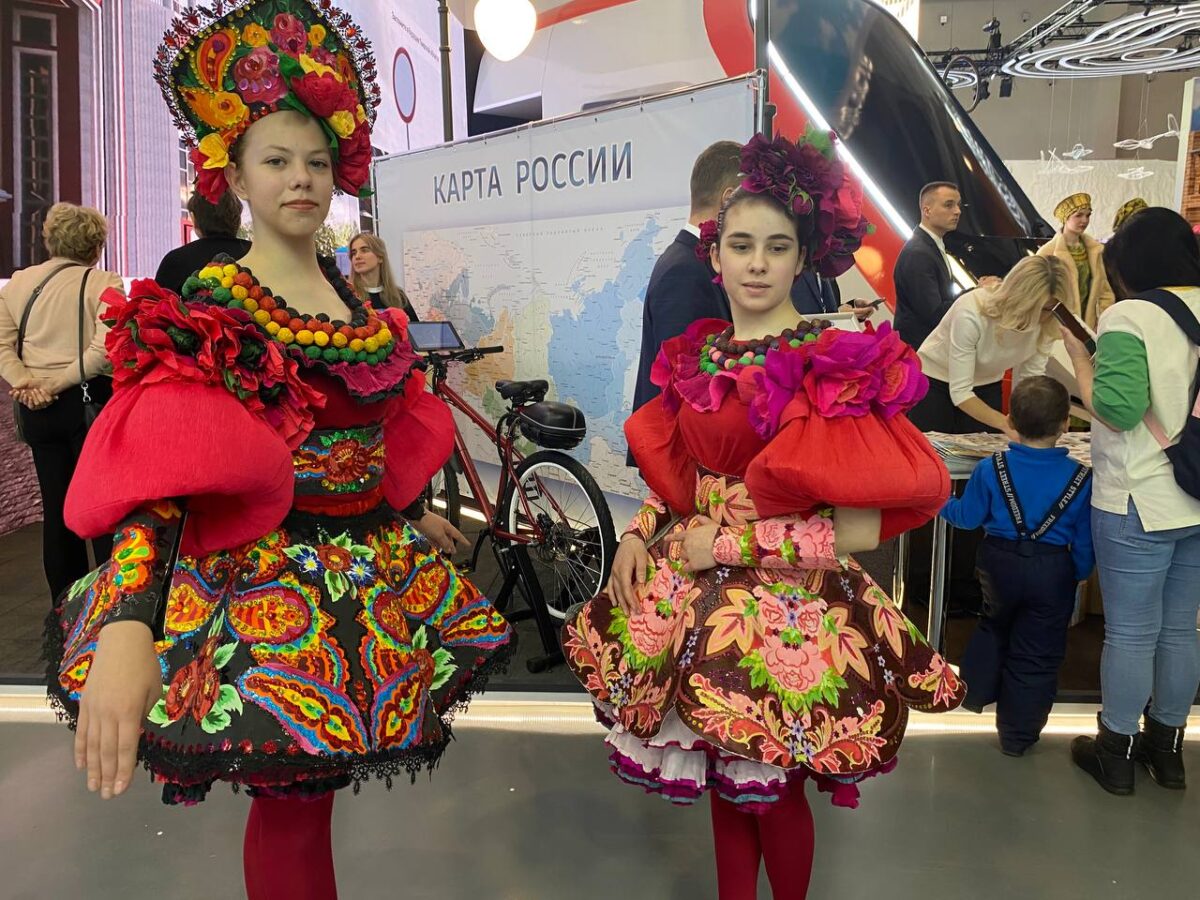 Мастерицы Тверской области представили регион на Всероссийском женском форуме