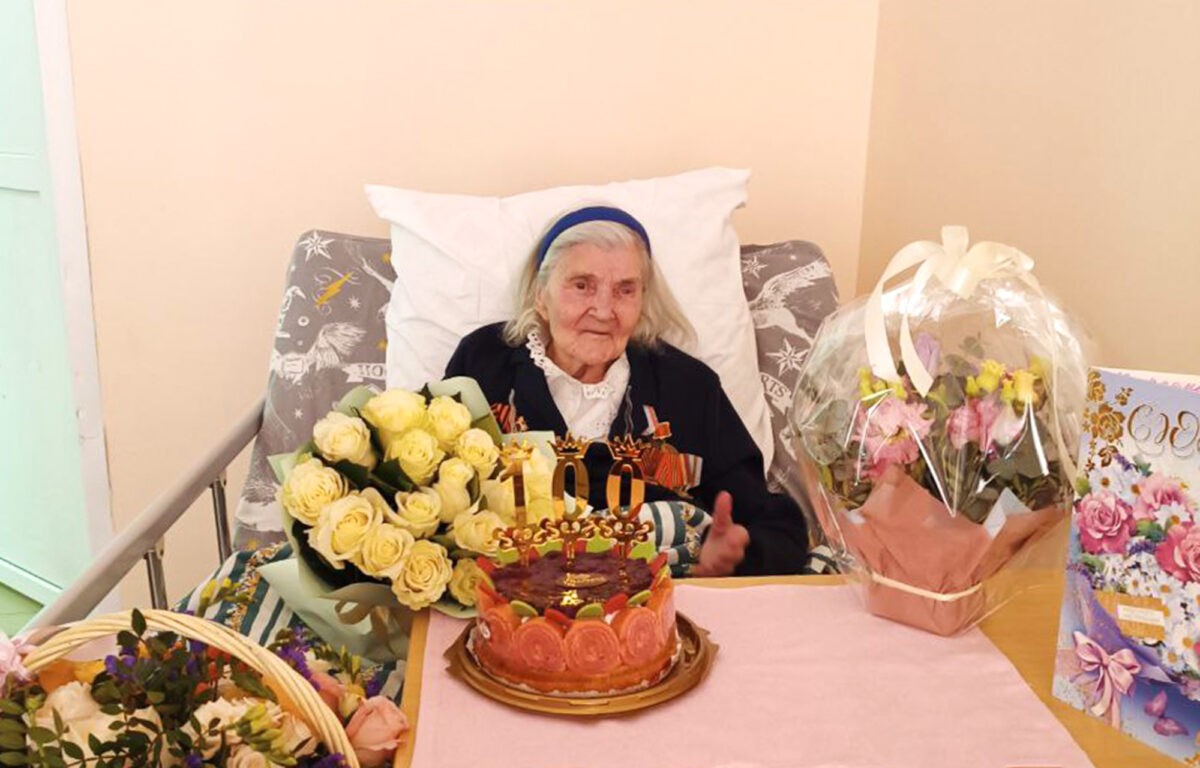 Участница Великой Отечественной войны Дарья Семенова отмечает вековой юбилей