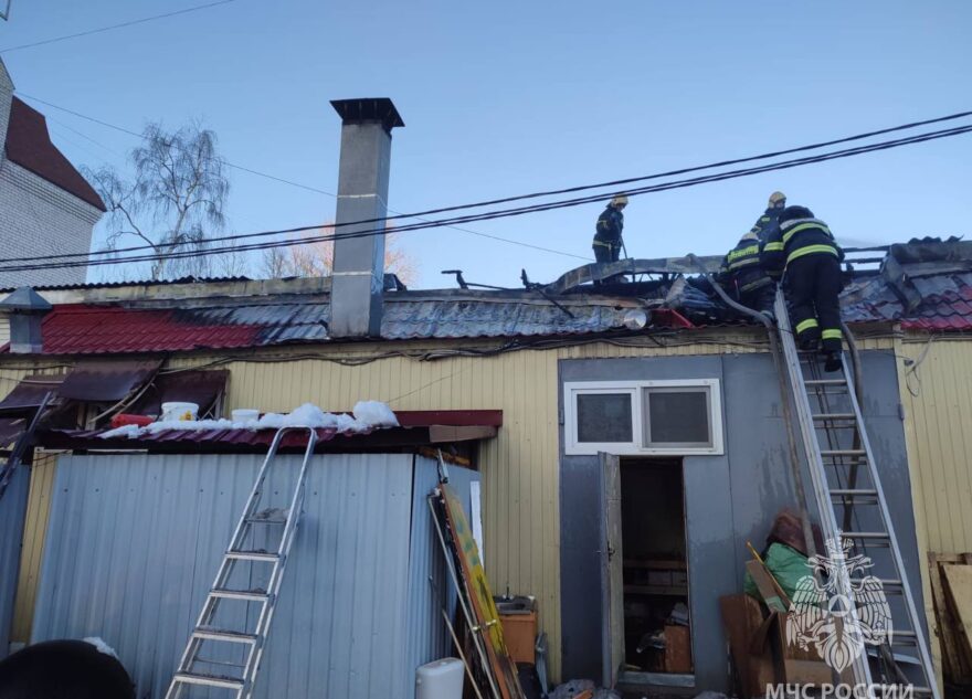 В Московском районе Твери загорелось кафе