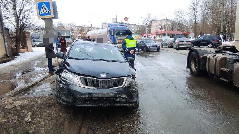 В Твери пьяный водитель устроил ДТП из трех машин