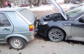 В Твери пьяный водитель устроил ДТП из трех машин