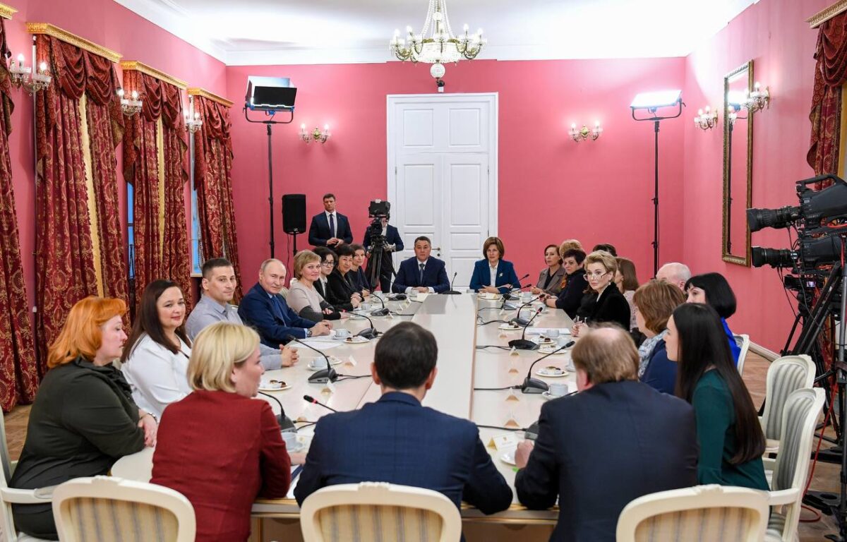 Владимир Путин отметил необходимость модернизации библиотек