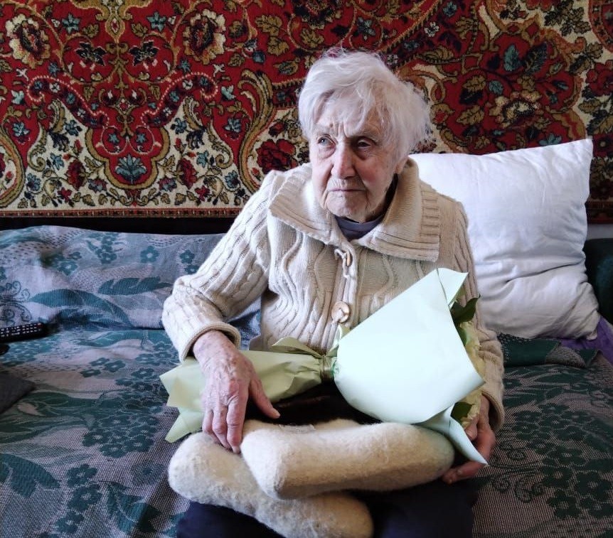 Труженице тыла Валентине Рабинович исполнилось 102 года