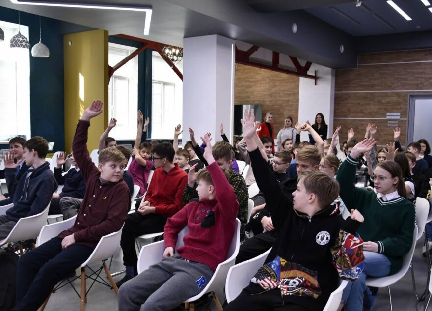 В технопарке «Кванториум» в Твери прошёл открытый урок «Цифровой ликбез»