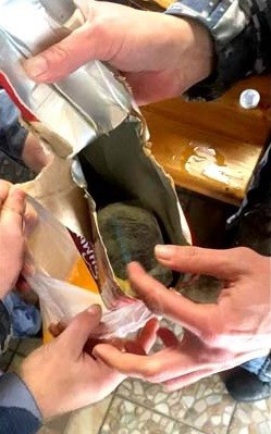 Осуждённые в тверской колонии чуть не получили телефоны в коробках из-под сока