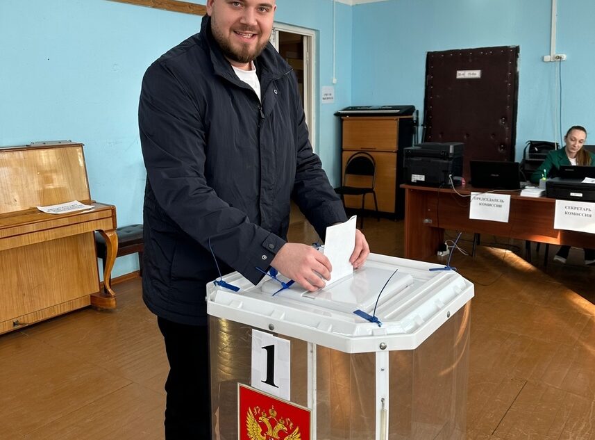 Депутат Кирилл Николаев: Если выиграю автомобиль, то подарю его школе