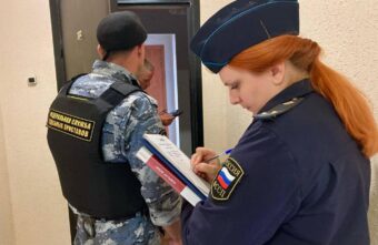 Испугавшись за гараж, житель Тверской области погасил большой долг