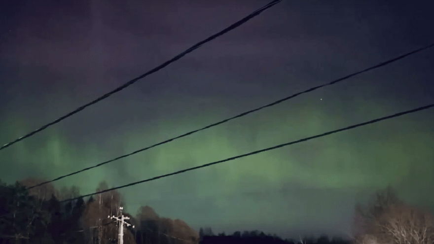 Ночью жители Тверской области стали свидетелями необычного небесного явления