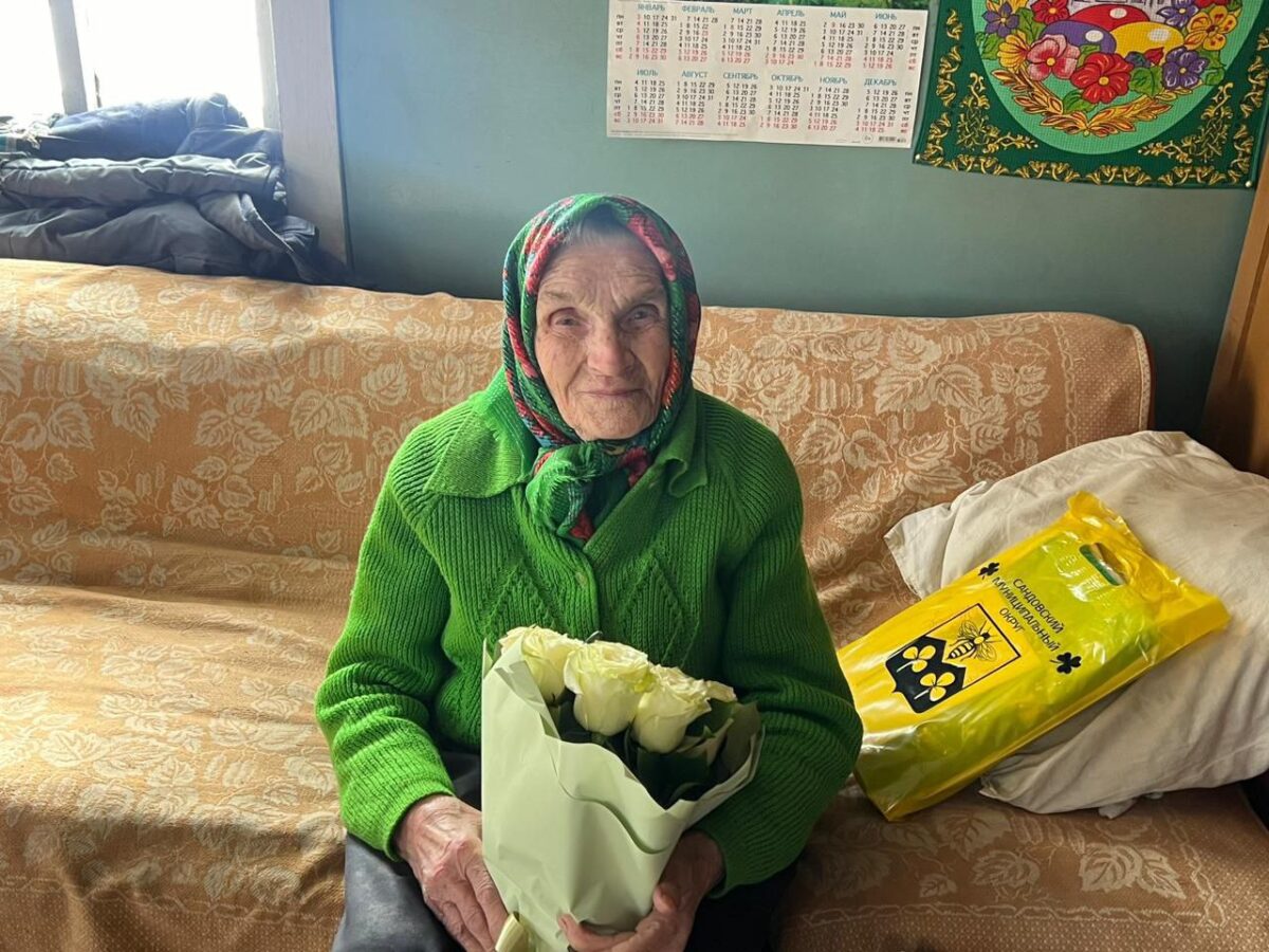 Игорь Руденя поздравил с вековым юбилеем труженицу тыла Анну Алексеевну Соколову