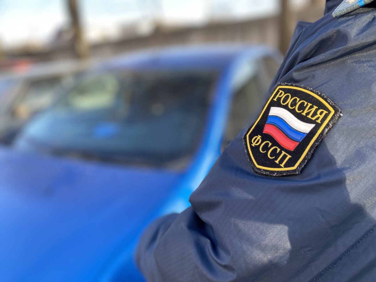 Испугавшись за свою машину, тверитянин оплатил 75 штрафов