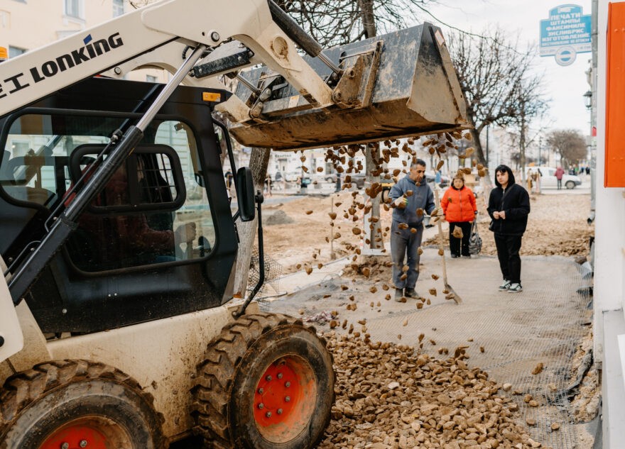 В Твери продолжается реконструкция главной пешеходной улицы   