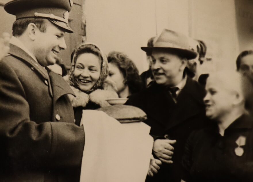 Опубликованы фотографии визита Юрия Гагарина в Тверскую область