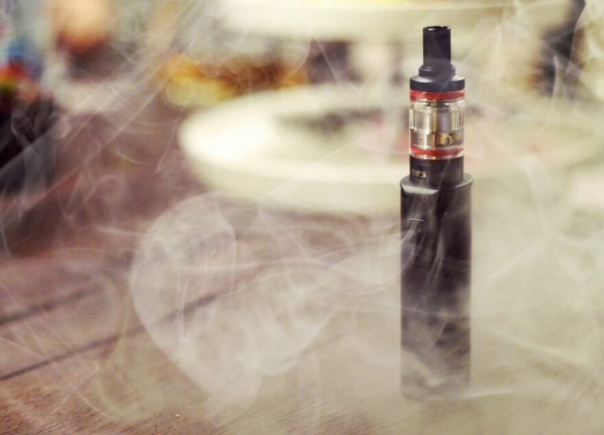 В России могут ужесточить наказание за нарушение правил продажи вейпов