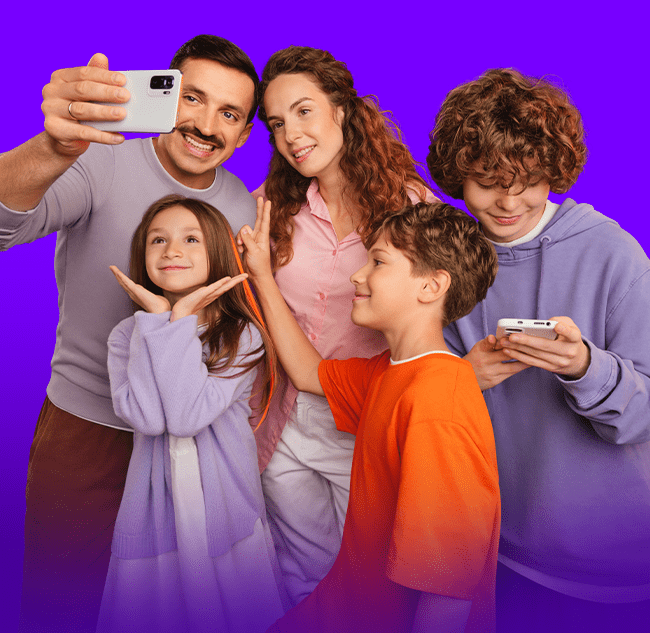 Семейный бум: «Ростелеком» зафиксировал значительный рост подключений к пакетным предложениям цифровых услуг и мобильной связи