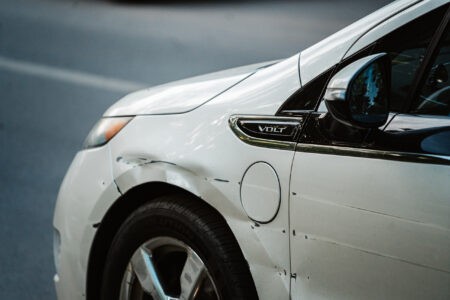 Автоэксперт назвал распространенные способы обмана на шиномонтаже