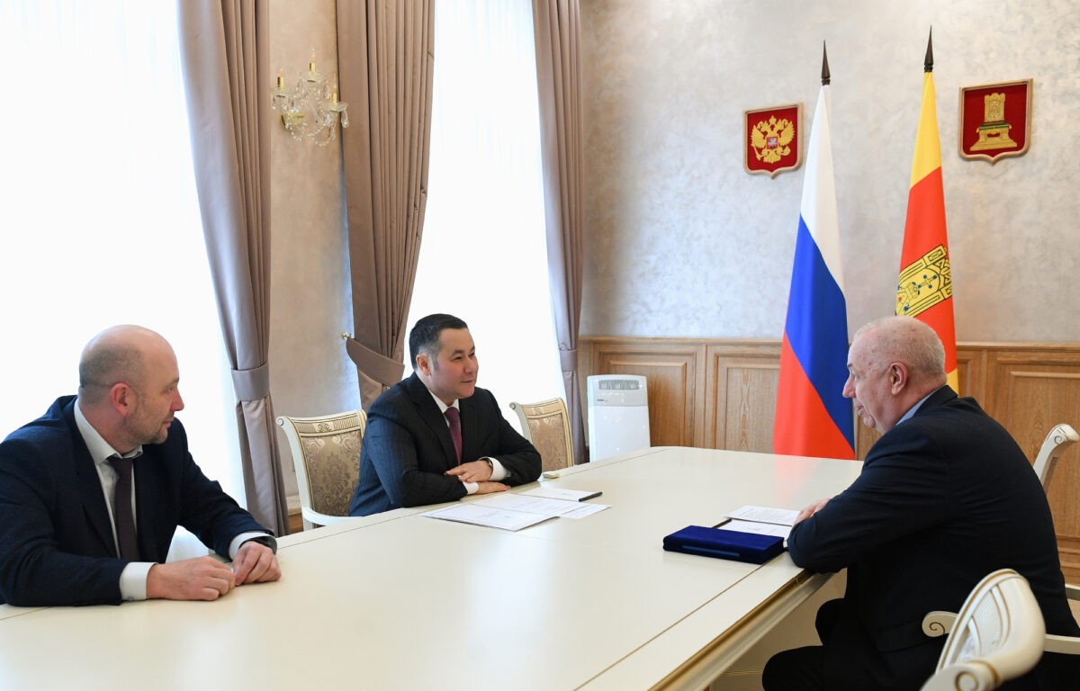 Губернатор Игорь Руденя провел встречу с главой администрации Бердянска Александром Сауленко