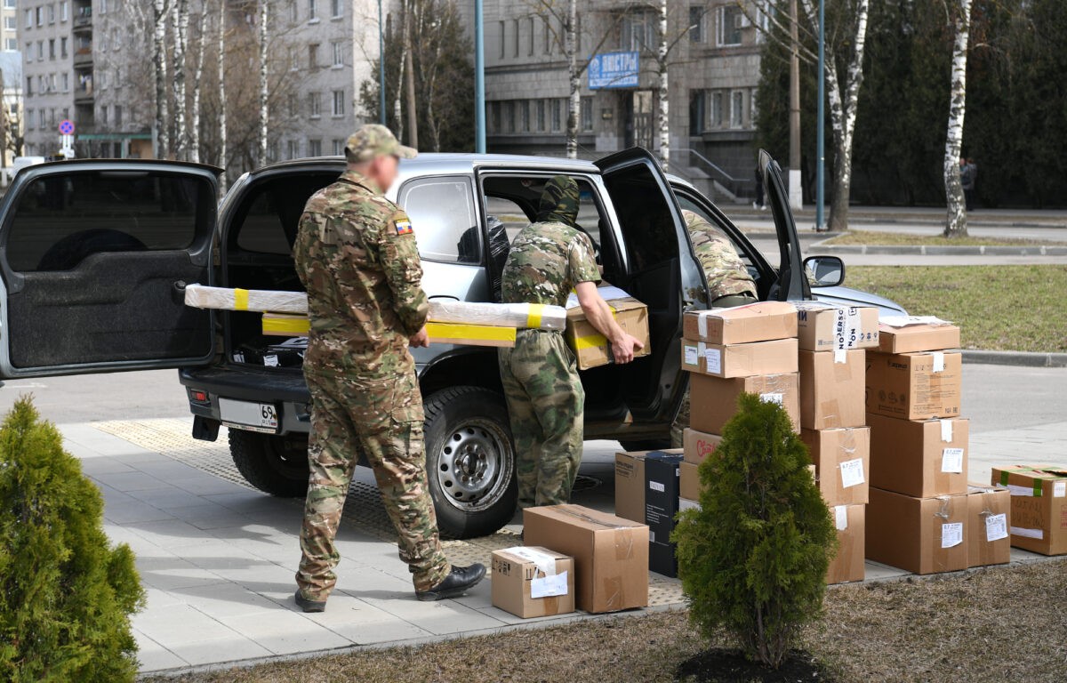 Из Тверской области в зону проведения СВО направлены три автомобиля