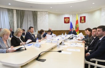 В больницы Тверской области поставят новое оборудование, а в медколледжах проведут ремонты