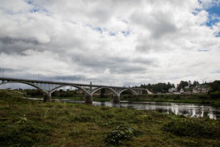 В Тверской области ограничат движение по мосту через Волгу