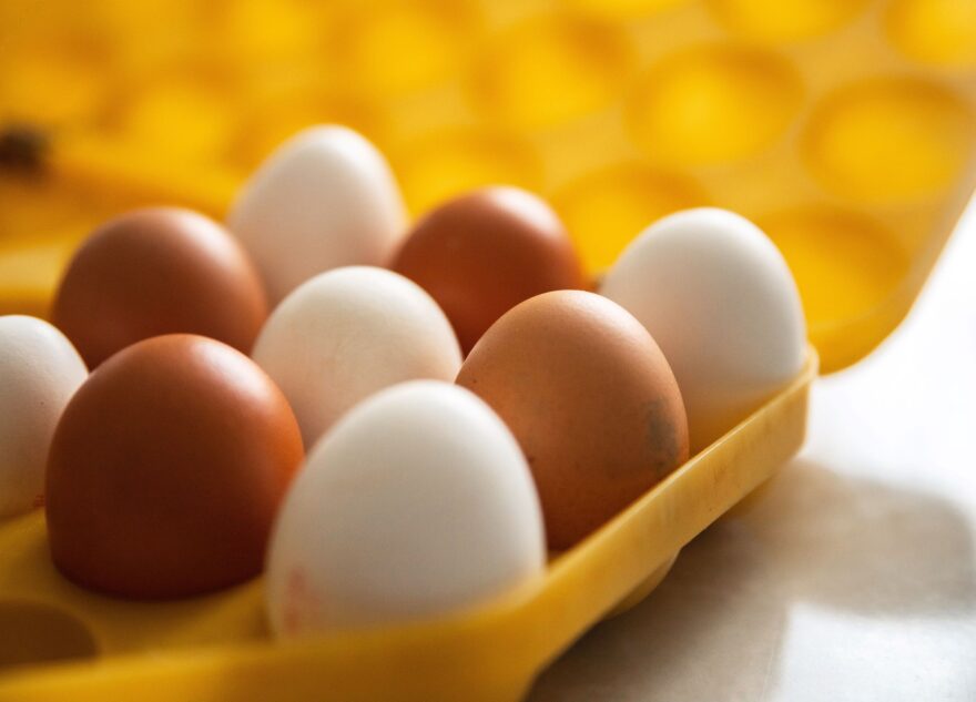 Стало известно, сколько заработали производители яиц на росте цен