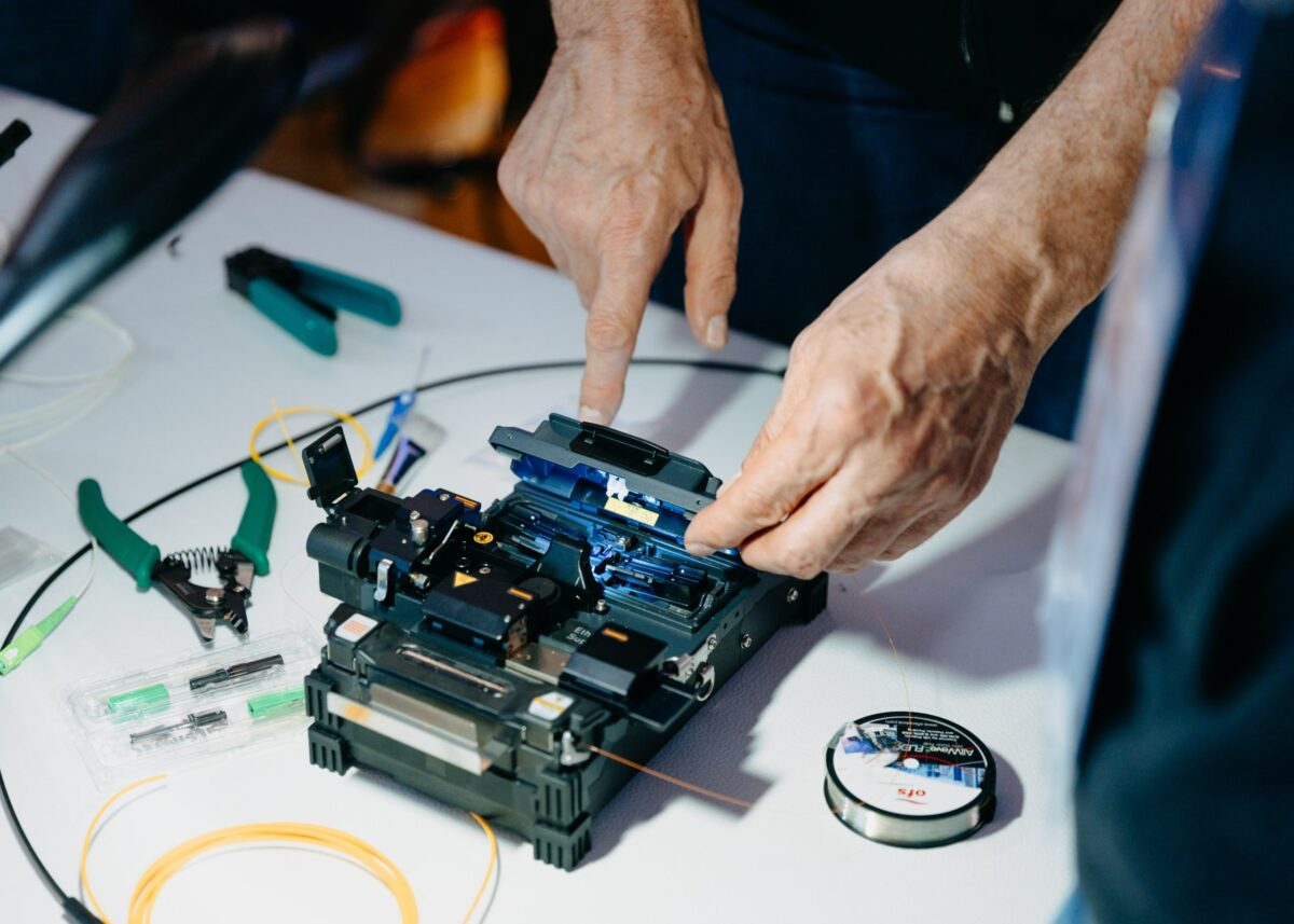 «Ростелеком» и Tele2 раскрыли секреты появления интернета в домах и мобильных телефонах