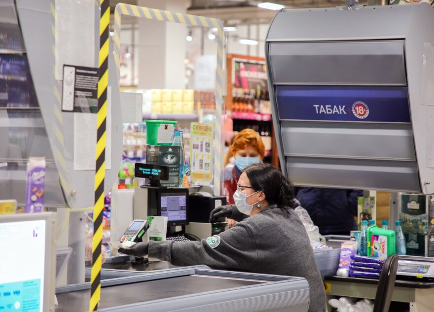 В Тверской области осудят кассиров, которые воровали товар