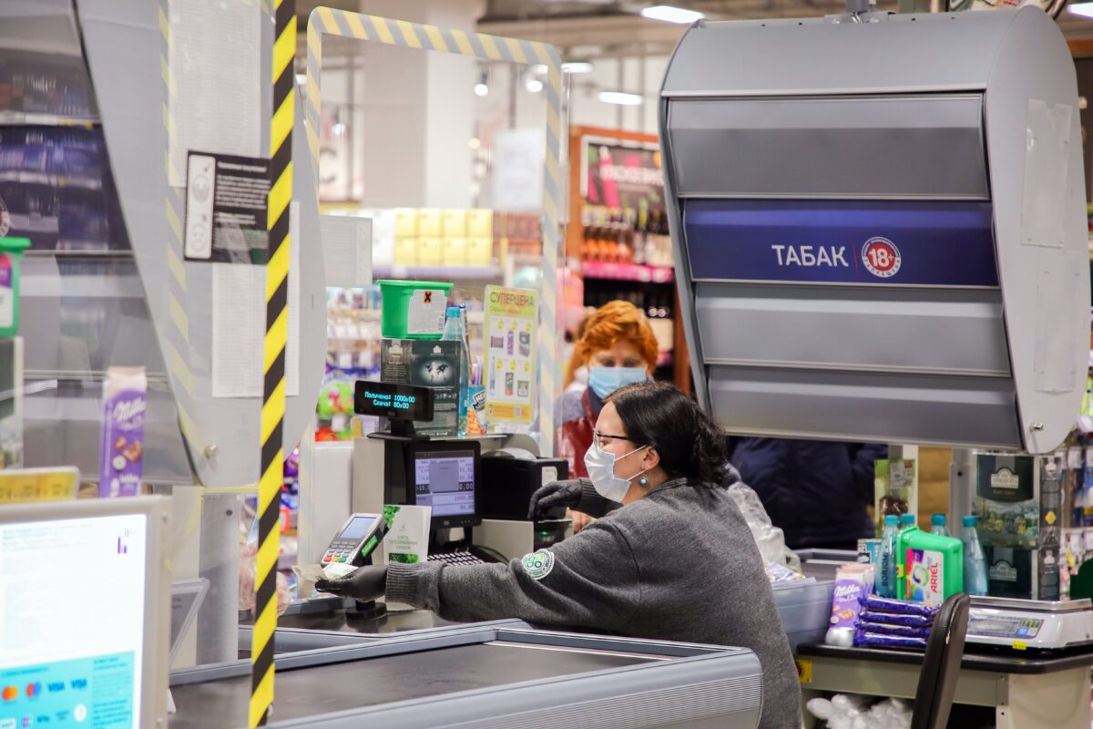 В Тверской области осудят кассиров, которые воровали товар