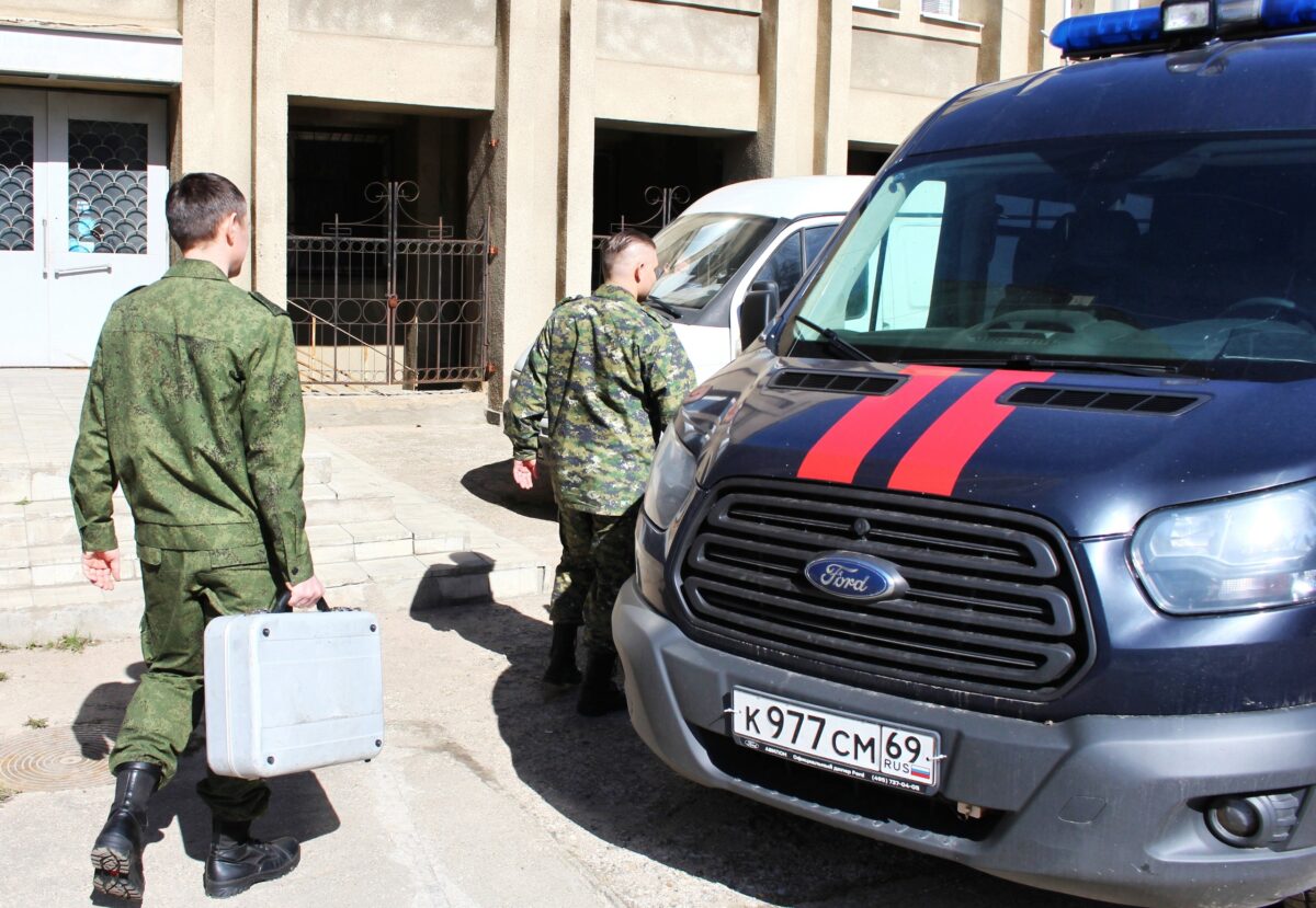 В Тверской области мужчина изрезал товарища ножом
