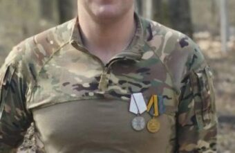 В Тверской области поздравили с днём рождения фельдшера, награждённого двумя медалями на СВО В Тверской области поздравили с днём рождения фельдшера, награждённого двумя медалями на СВО