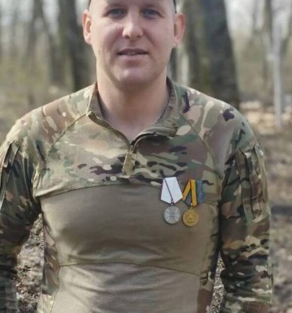 В Тверской области поздравили с днём рождения фельдшера, награждённого двумя медалями на СВО