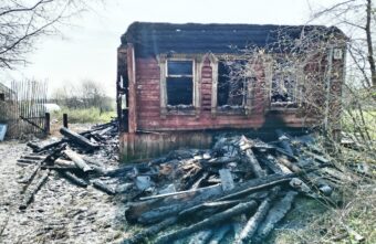 В Тверской области при тушении пожара обнаружили тело мужчины В Тверской области при тушении пожара обнаружили тело мужчины