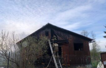 В Тверской области из-за нарушения правил безопасности сгорел жилой дом
