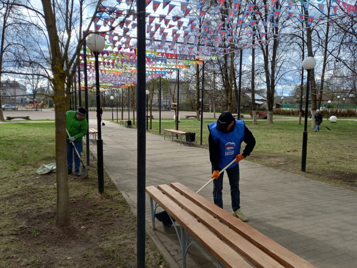 В Тверской области «Единая Россия» провела Всероссийский субботник