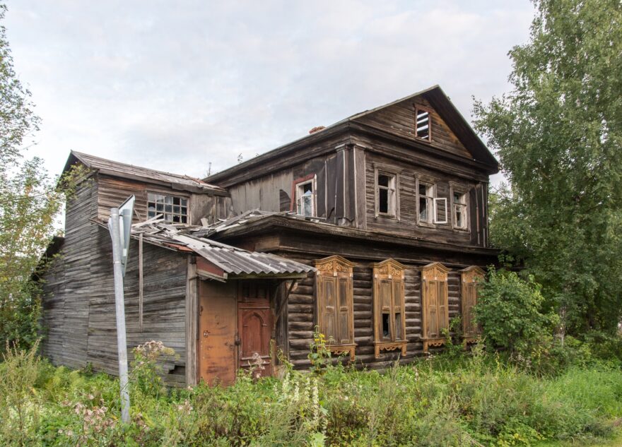 Пожары добивают в Твери уникальный дом Пожары добивают в Твери уникальный дом