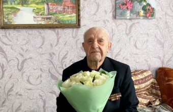 Участник Великой Отечественной войны Алексей Григорьев отмечает столетний юбилей