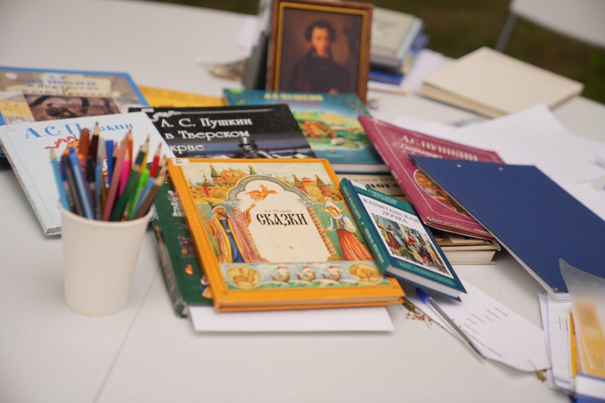 Молодые дарования Тверской области приглашают к участию в конкурсе чтецов