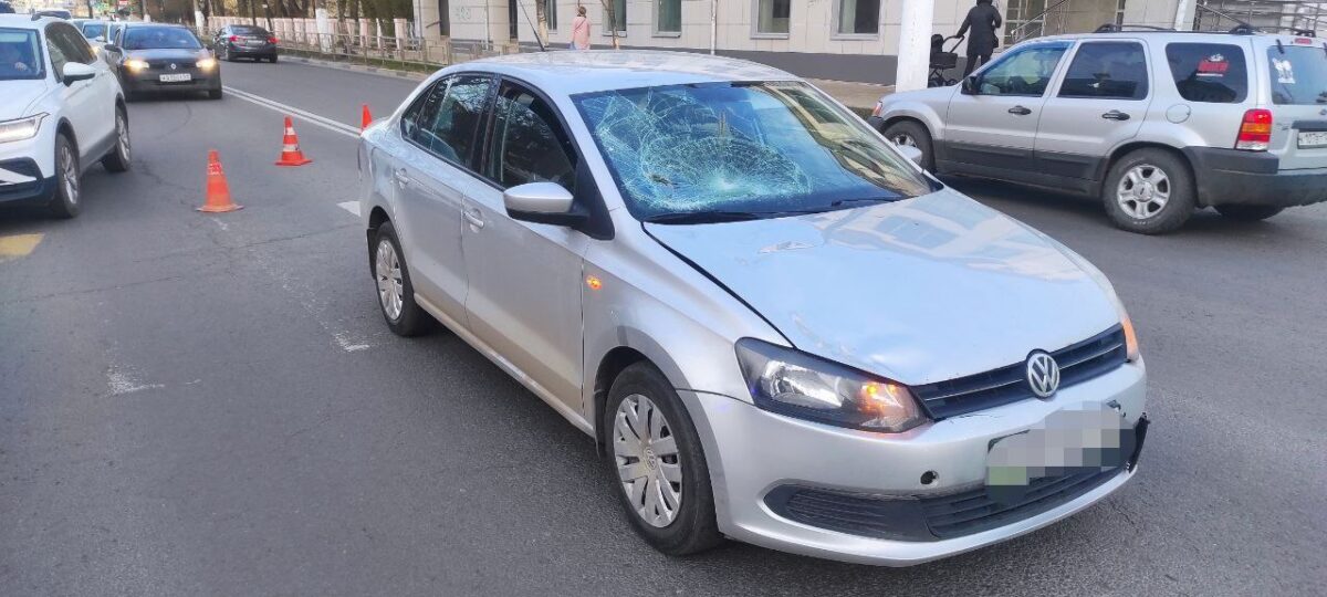 В Твери на переходе под колеса автомобиля попал пешеход