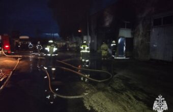 Вечером в Тверской области сгорел ангар Вечером в Тверской области сгорел ангар