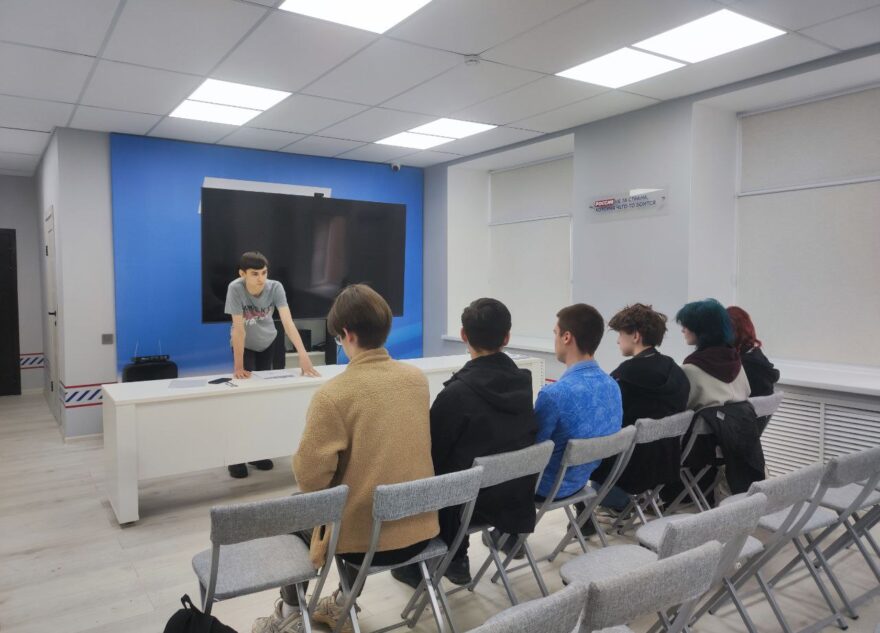 Активисты провели круглый стол на тему предстоящего «Диктанта Победы»