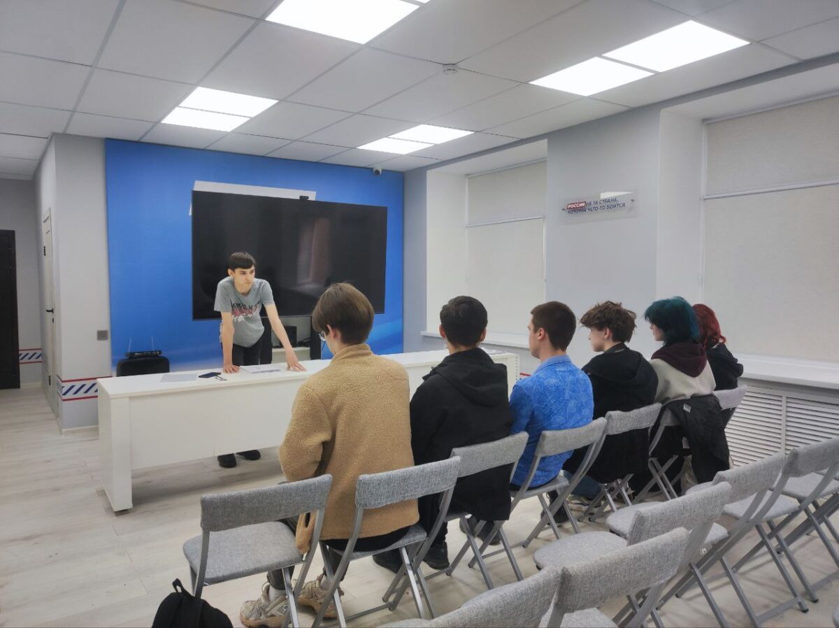 Активисты провели круглый стол на тему предстоящего «Диктанта Победы»