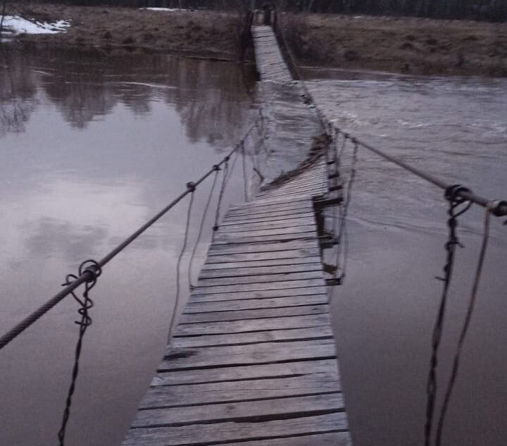 В Тверской области мост ушел под реку