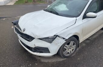 Один человек пострадал в столкновении "Лифана" и "Шкоды" в Твери