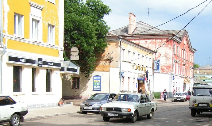 Тверской Арбат: тусовки, аскеры и долгая история