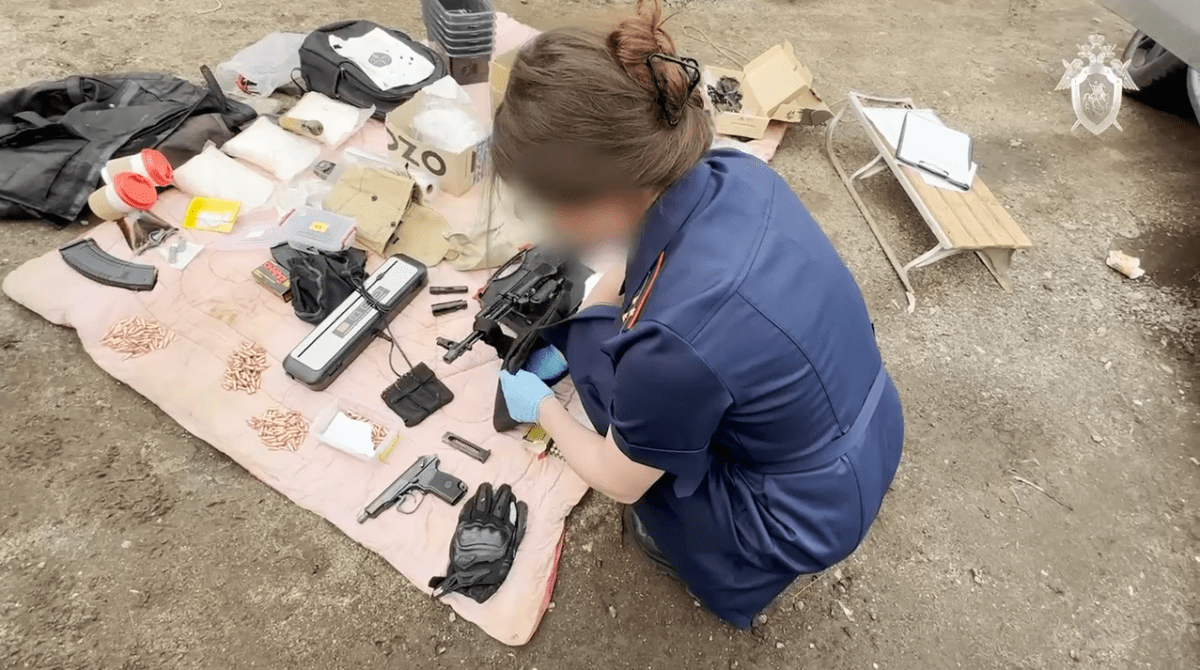 Обнаружен тайник задержанного в Тверской области подозреваемого в расстреле полицейских