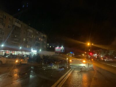 Вечером в Твери произошло массовое ДТП, в котором пострадали люди