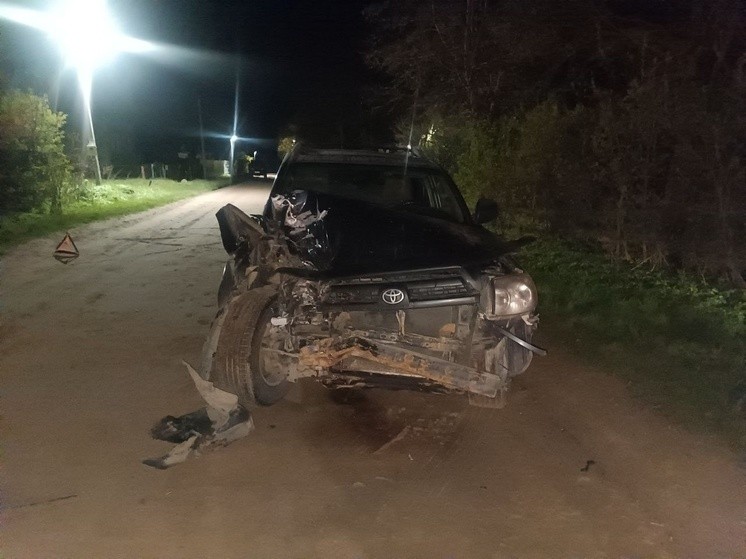 В Тверской области пьяный водитель сбил другого водителя и протаранил его автомобиль В Тверской области пьяный водитель сбил другого водителя и протаранил его автомобиль