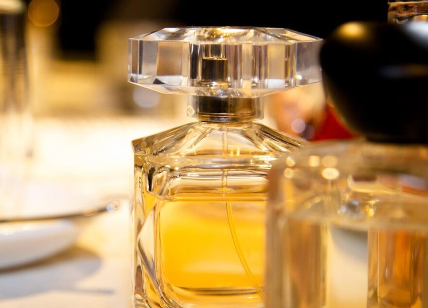 В Твери рецидивист украл из магазина духи