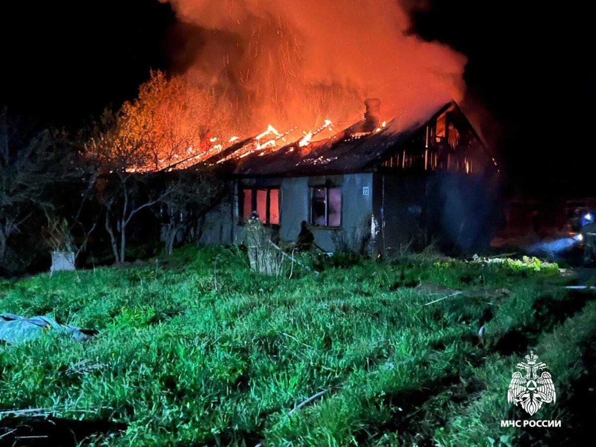 В пожаре в Тверской области погибли мужчина и женщина | ТОП Тверь новости